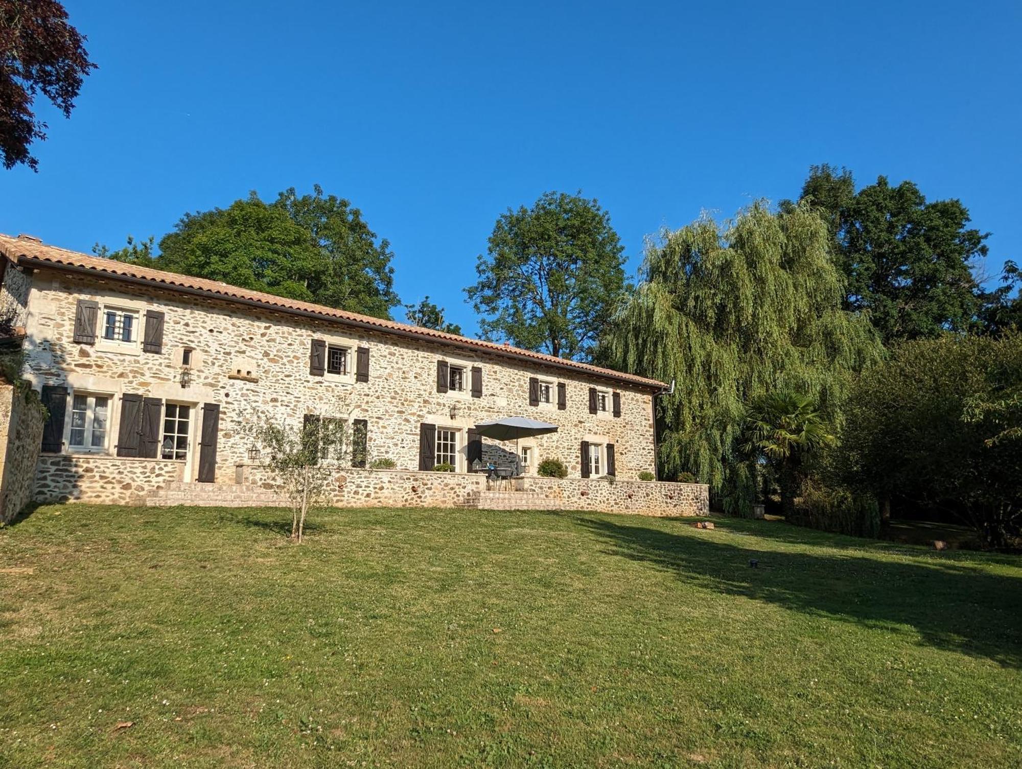 Domaine De Brise Bois - Chambres & Gites Rouzede Exterior photo