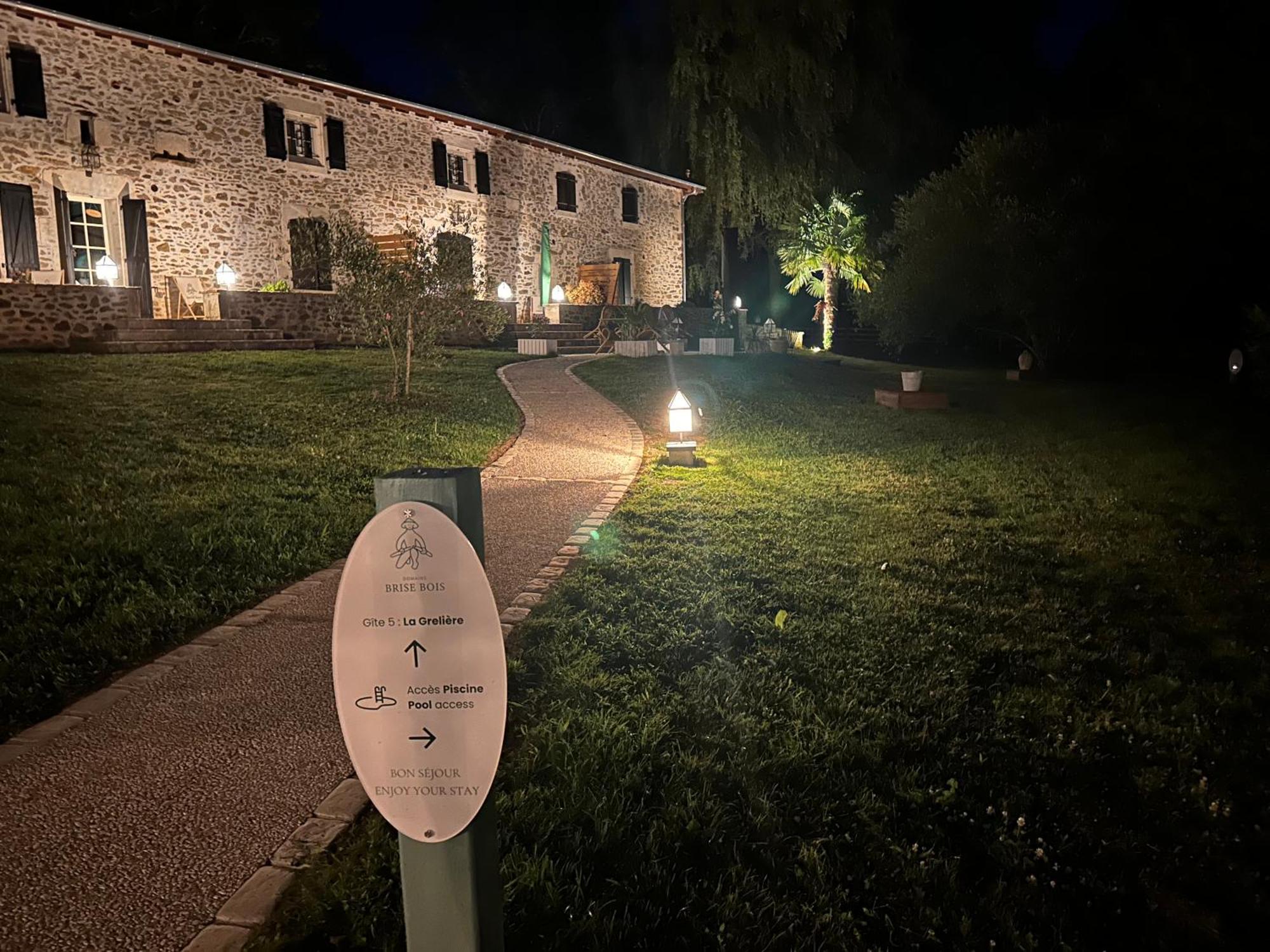 Domaine De Brise Bois - Chambres & Gites Rouzede Exterior photo